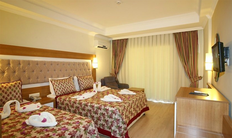 Hedef Beach Resort Hotel